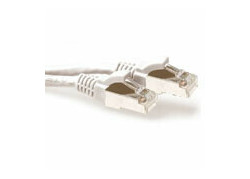 ACT Witte 25 meter LSZH SFTP CAT6A patchkabel snagless met RJ45 connectoren