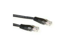 ACT Zwarte 7 meter U/UTP CAT5E patchkabel met RJ45 connectoren