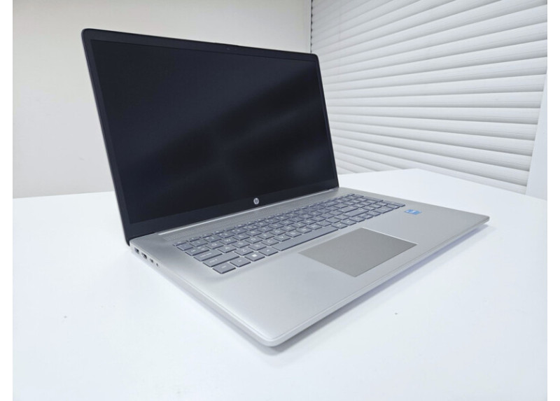 HP 17,3" i3-N/8GB/256GB/FHD IPS/W11