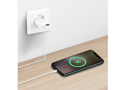 Lader 230V 1xUSB-C 30W+1xUSB-A 18W LogiLink Wit