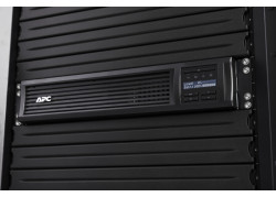UPS APC Smart UPS 1000VA SMT1000RMI2UC