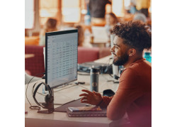 HP Poly Voyager Focus 2 UC Stereo | Bluetooth Headset (ANC) | USB-C (met USB-A Adapter) | Oplaadstandaard | Zwart