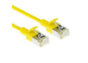 ACT Gele 10 meter LSZH S/FTP CAT6A slimline patchkabel snagless met RJ45 connectoren