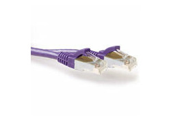 ACT Paarse 25 meter SFTP CAT6A patchkabel snagless met RJ45 connectoren