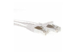 ACT Witte 0,5 meter SFTP CAT6A patchkabel snagless met RJ45 connectoren