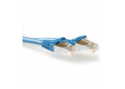 ACT Blauwe 5 meter SFTP CAT6A patchkabel snagless met RJ45 connectoren