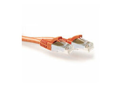 ACT Oranje 10 meter LSZH SFTP CAT6A patchkabel snagless met RJ45 connectoren