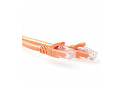 ACT Oranje 15 meter U/UTP CAT6A patchkabel snagless met RJ45 connectoren