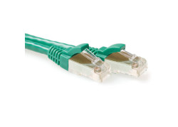 ACT Groene 30 meter LSZH SFTP CAT6A patchkabel snagless met RJ45 connectoren